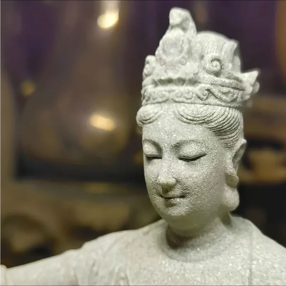 Goddess statue - Picture 3 of 6